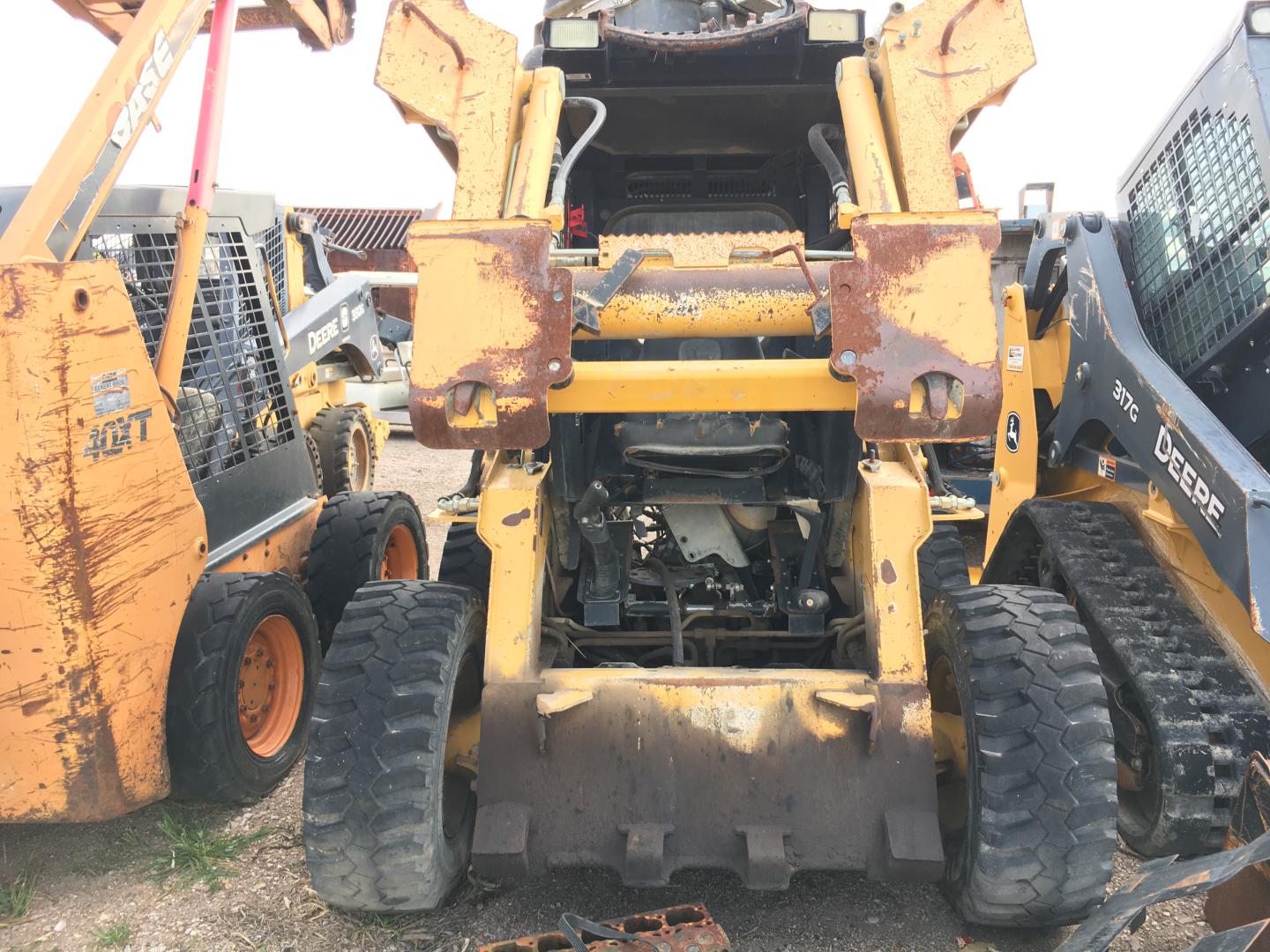 ./imagenes/INVOICE/2019/15720/MINICARGADOR JOHN DEERE 325 PARA PARTES (14).JPG